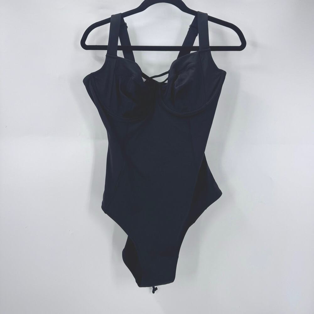 TR3 Plungey Triangle One Piece Swimsuits Sleeveless V-Neck Black Size XL RL NWOT